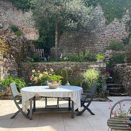 Maison Cosy En Plein Centre Ville Semur-en-Auxois Eksteriør billede