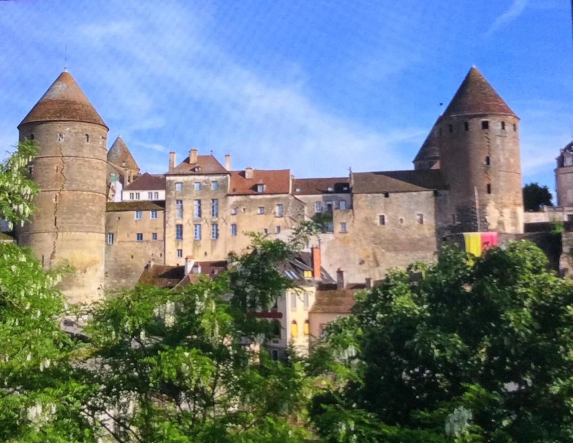 Maison Cosy En Plein Centre Ville Semur-en-Auxois Eksteriør billede