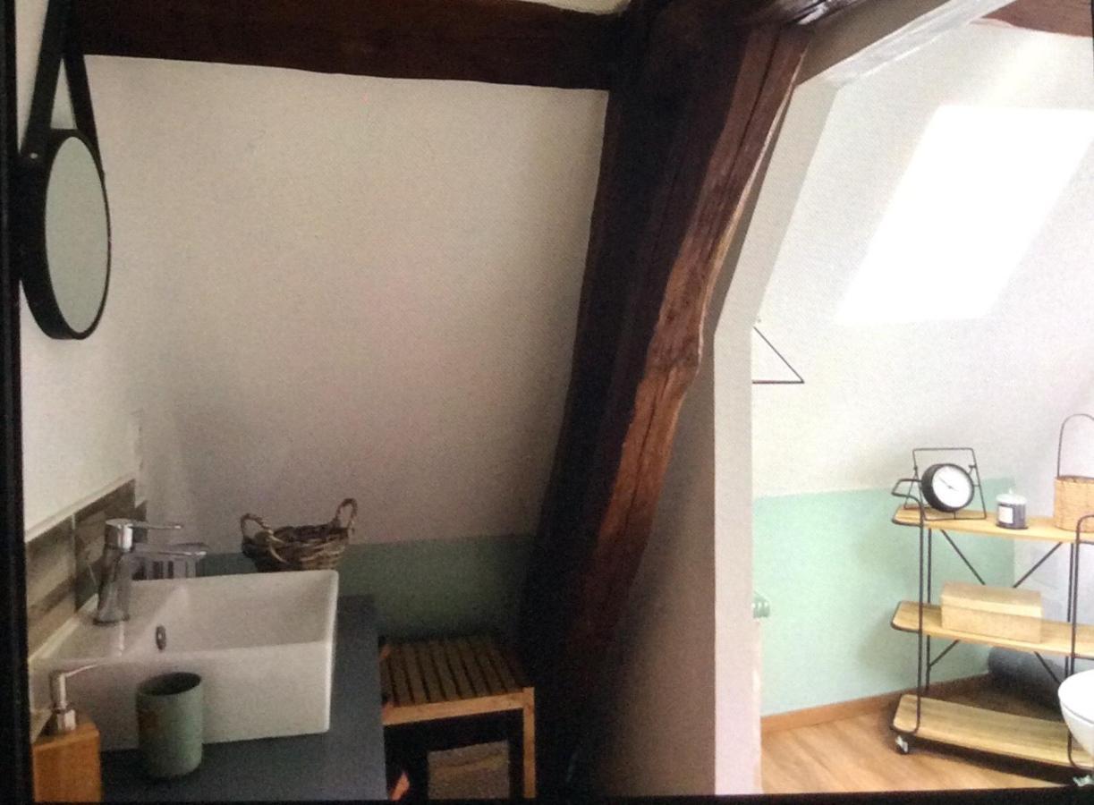 Maison Cosy En Plein Centre Ville Semur-en-Auxois Eksteriør billede